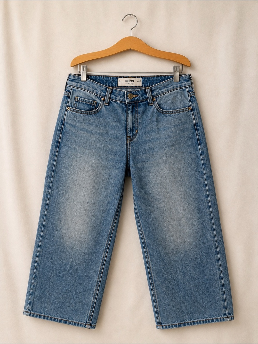 Hollister Women's Low-Rise Boyfriend Jeans - Size 14 - Medium Light Blue
